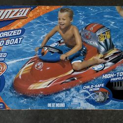 Banzai Motorized Speed Boat & Water Blaster