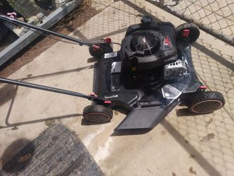 Push lawn mower runs good bagless no bag $75