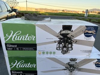 New Hunter Oakland 52” Indoor Noble Bronze Ceiling Fan With Light!