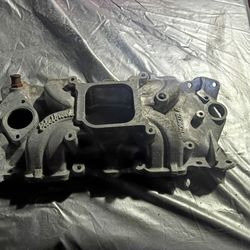 Edelbrock sbc torker 2 manifold