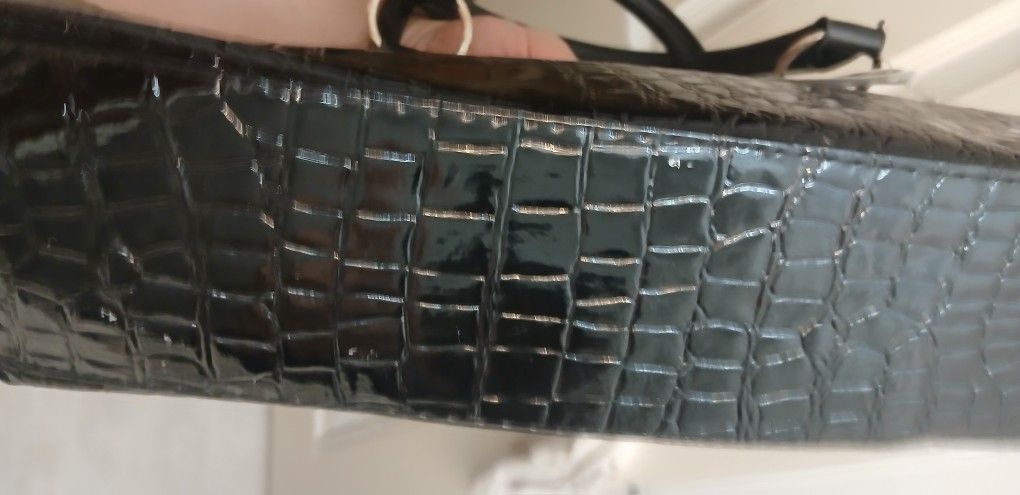 Clutch Purse Wine Clutch Insulated Purse Black BRAND NEW w/ TAGS