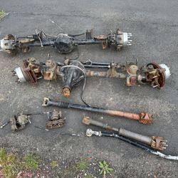 Dana 44 Axles 