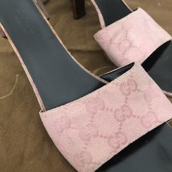 Gucci pink GG canvas heels