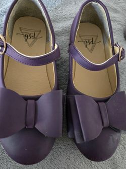 Girls Bow Shoes Size 3