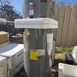 Performance Platinum 65 Gal. Smart High Efficiency Hybrid Heat Pump Water Heater 
NEW OPEN BOX ITEM WITH MINOR DENTS AND SCRATCHES 