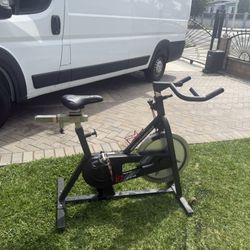 Schwinn IC Pro Spin Bike – Heavy Duty Gym Quality – Works Perfect