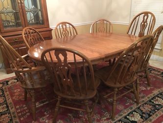 Cochrane oak table and chairs outlet