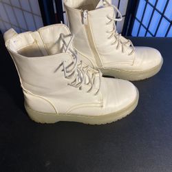 Jelly pop White Zip Up Combat Boots