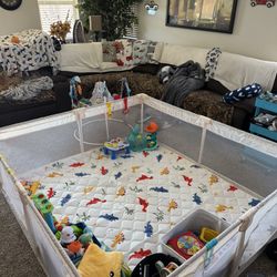 Play Pen With Play Mat