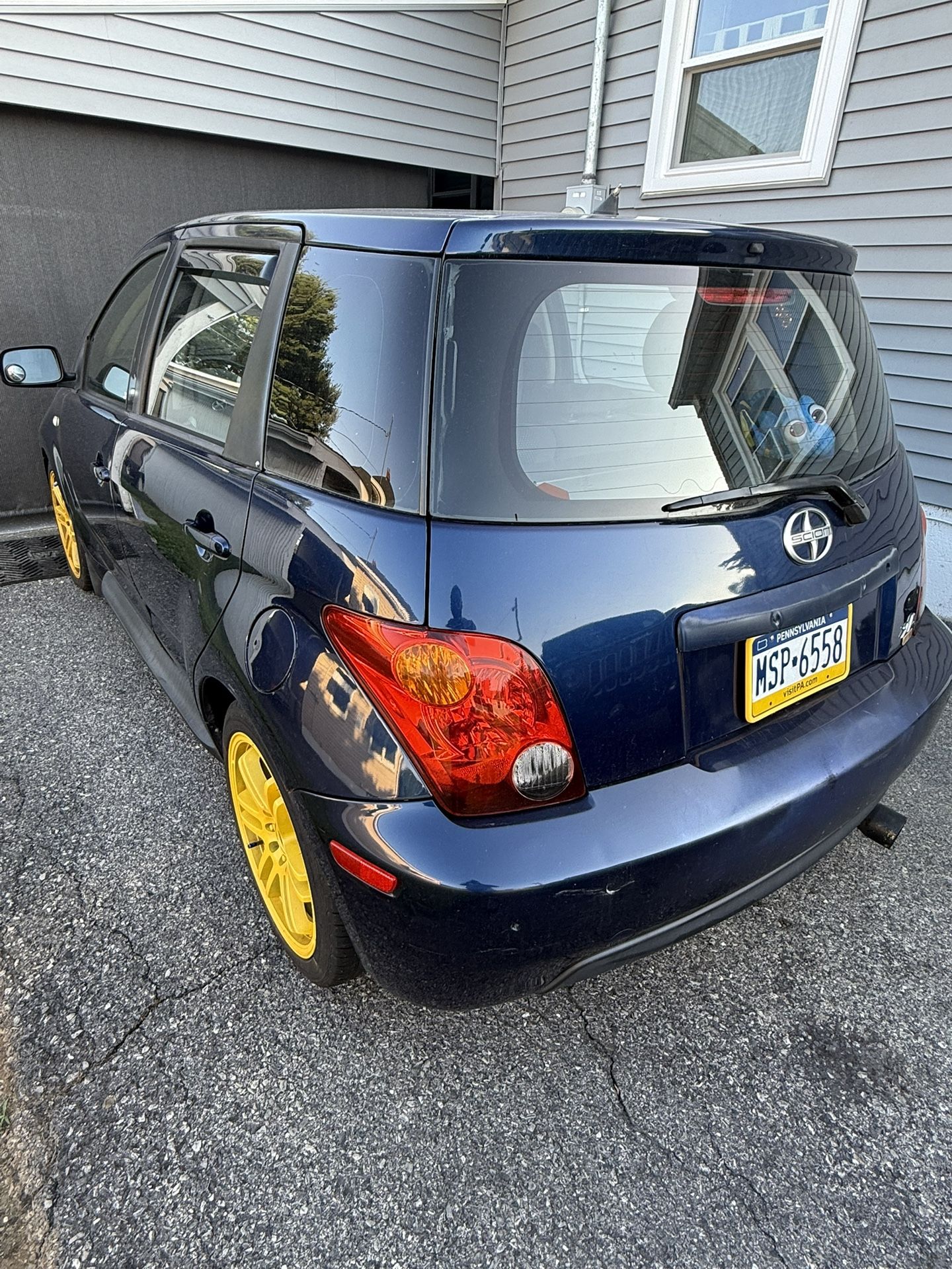 2005 Toyota Scion XA 5 Speed Manual