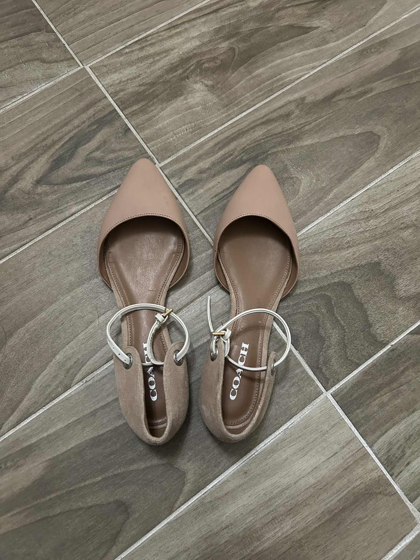 Coach Women’s Beige Pointed Flats