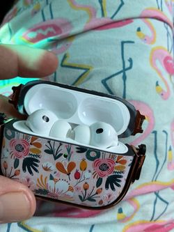 Apple AirPods Pro with Charging Case