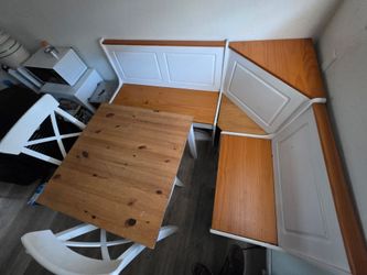 Breakfast nook