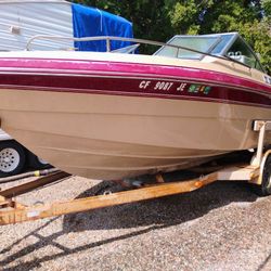 22ft Family Ski/Fishing Boat – $3,000 