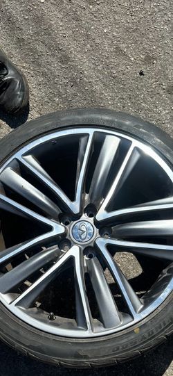 19 Infiniti rim 