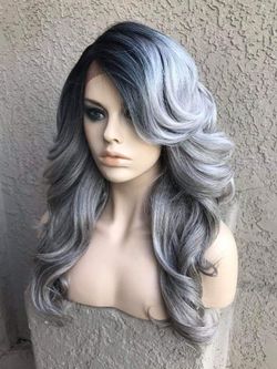 Hermosa peluca super natural. Sintética alta calidad