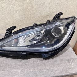 2017 To 2020 CHRYSLER PACÍFICA LH HEADLIGHT