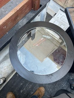 Round glass corner table