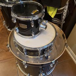 Yamaha Drums With Evans Heads, and PDP Rack