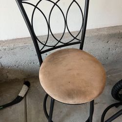 Bar Stool Chair – Sturdy & Stylish – Priced to Go!