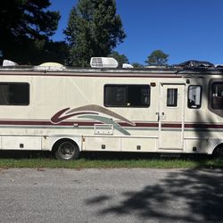 1997 Fleet wood Flair Rv