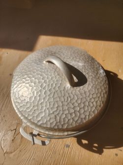 Wagner Hammered Aluminum Dutch oven 10"