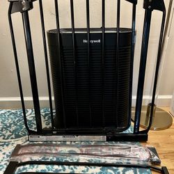 Baby or Pet Gate