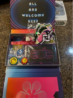 EDC VIP WRISTBAND