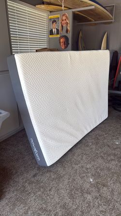 Memory foam mattress - full