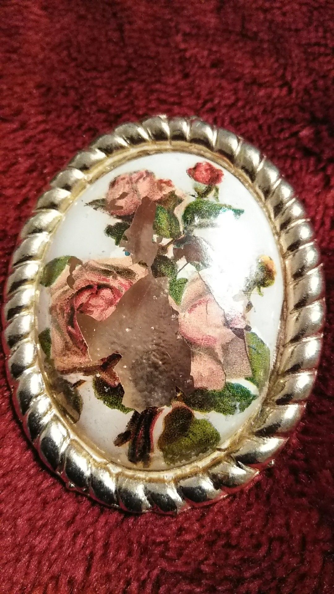Vintage Floral Cameo Brooch