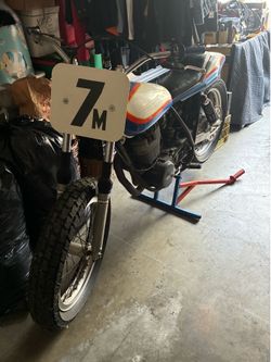 Vintage Flat Tracker