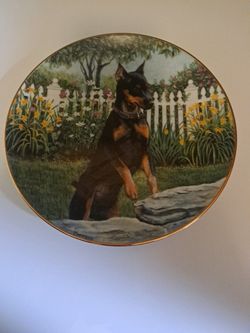 Mini Pin Plate, Perfect Shape$4 Has Authentic Certified  Card.