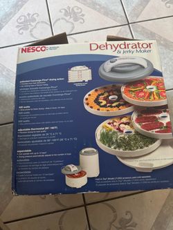 Nesco Dehydrator & Jerky Maker