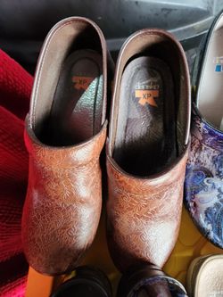 Danskos Size 10.5/41