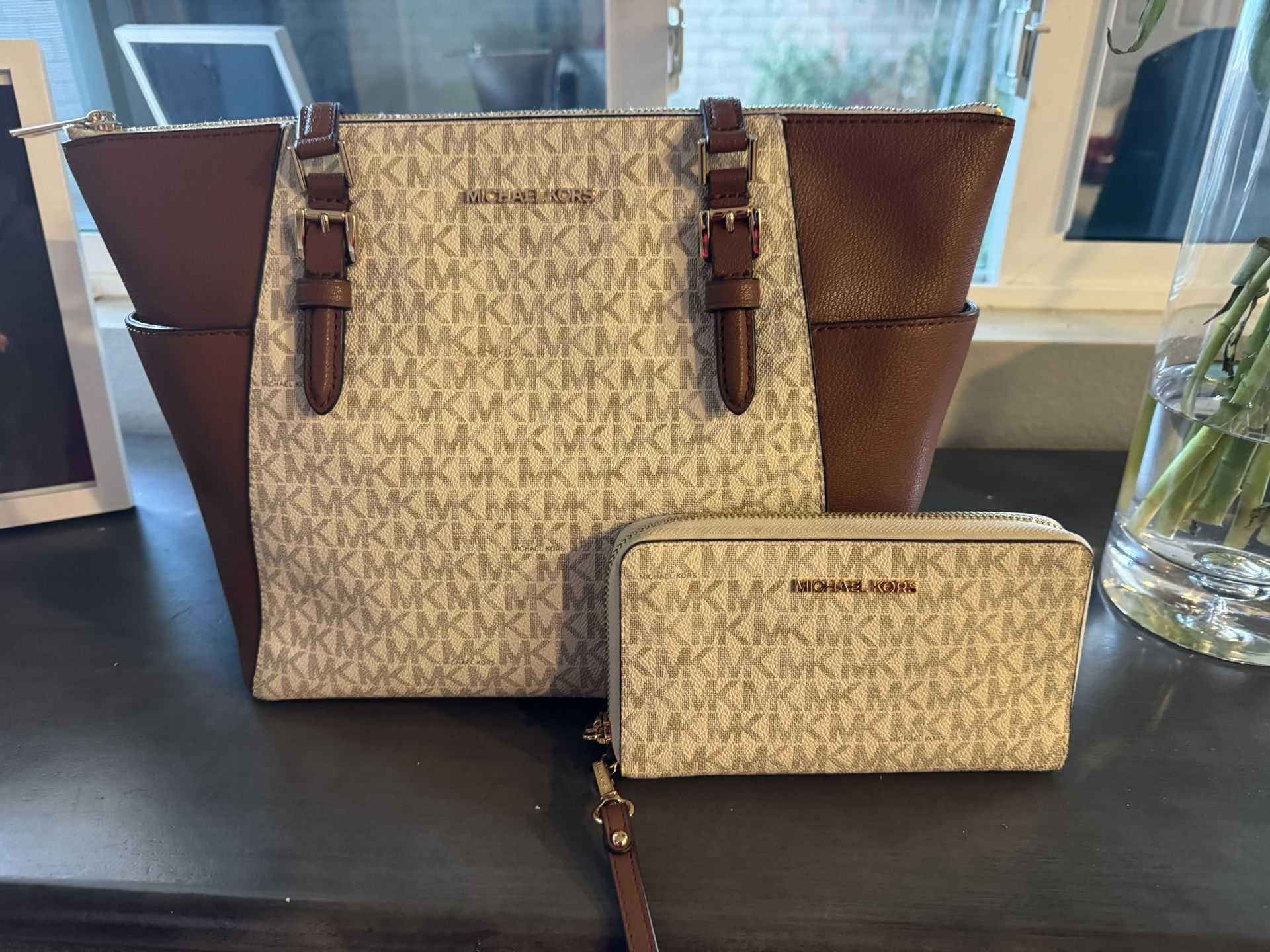 Michael Kors purse And Wallet 