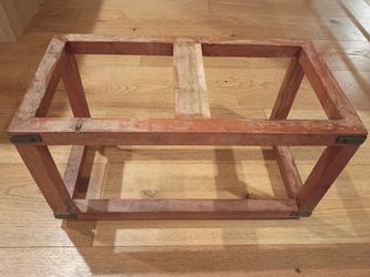Elevated Dog Bowl Stand
