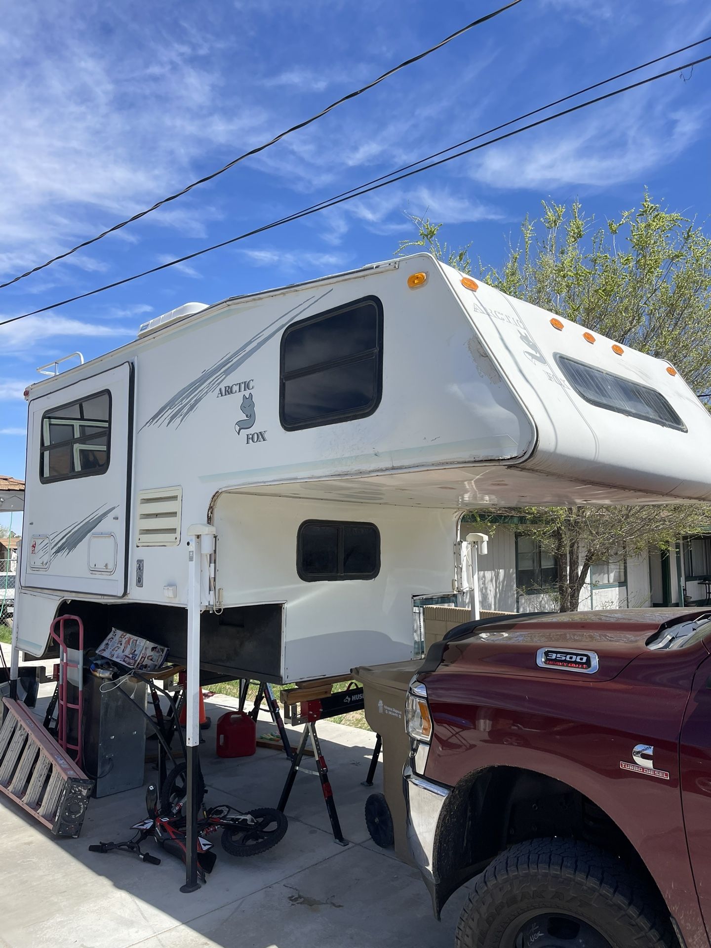 1994 Arctic Fox Overhead Camper