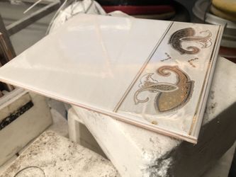 8 x 10 White and Gold Tiles