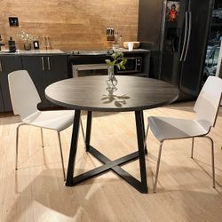 Dining Table & Chairs.