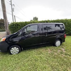 2017 Nissan Nv200
