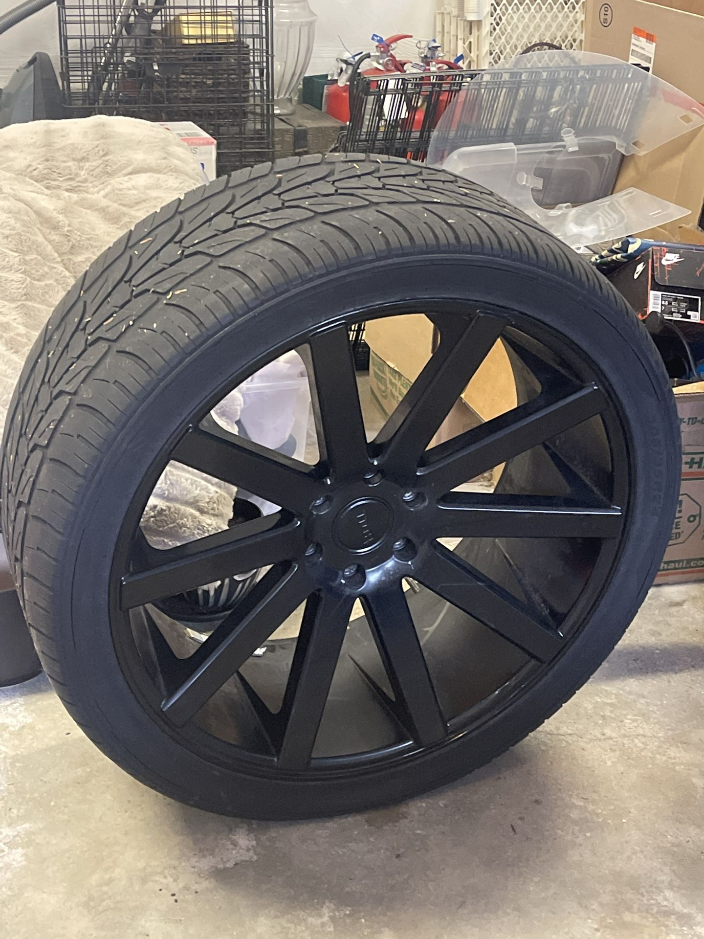 24” Dubs Rims With Tires