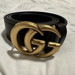 With Box Gucci. GG LEATHER BELT