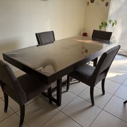 Wood Dining Table In Excellent Condition