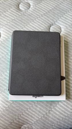 iPad Peo 13 in Keyboard Case