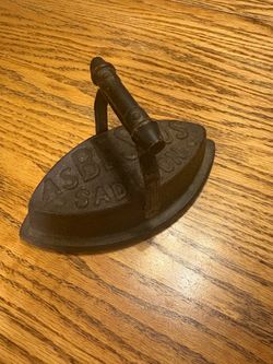 Antique Cast Iron Sad Iron