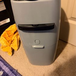 Kitty poo holder/ genie