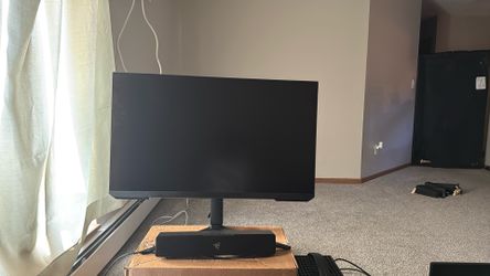 2025 Samsung G5 32in 160hz 4K / Razor Speaker 