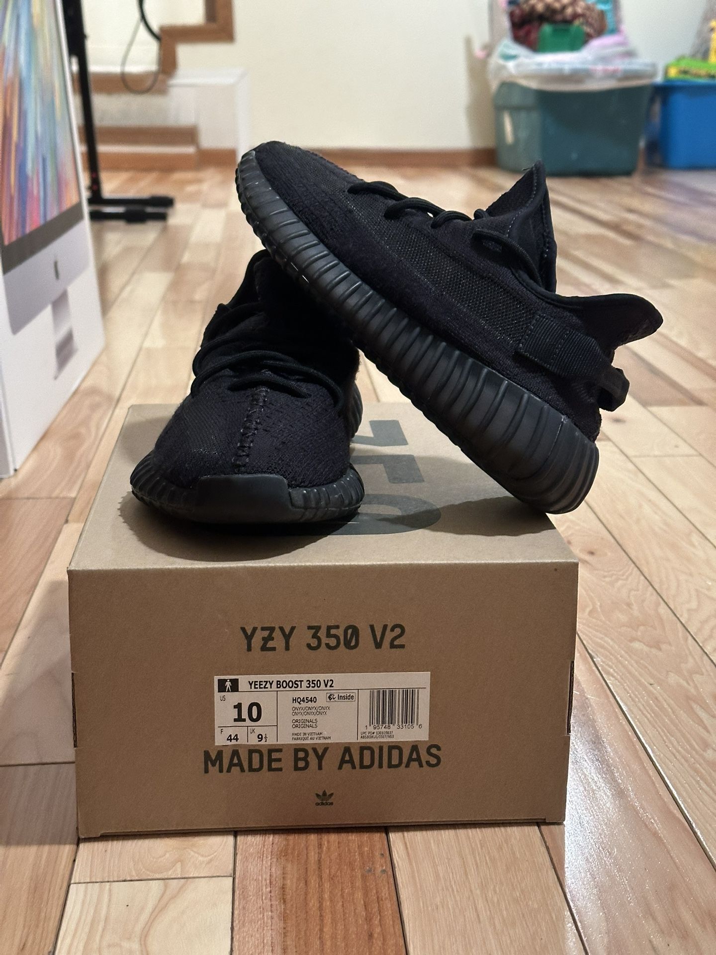 Yeezy 350 Onyx