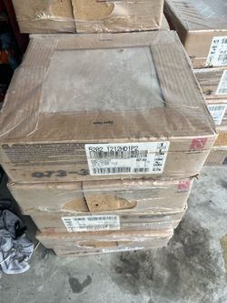 16 Daltile Gold Rush boxes of tiles ( 6$ each box)
