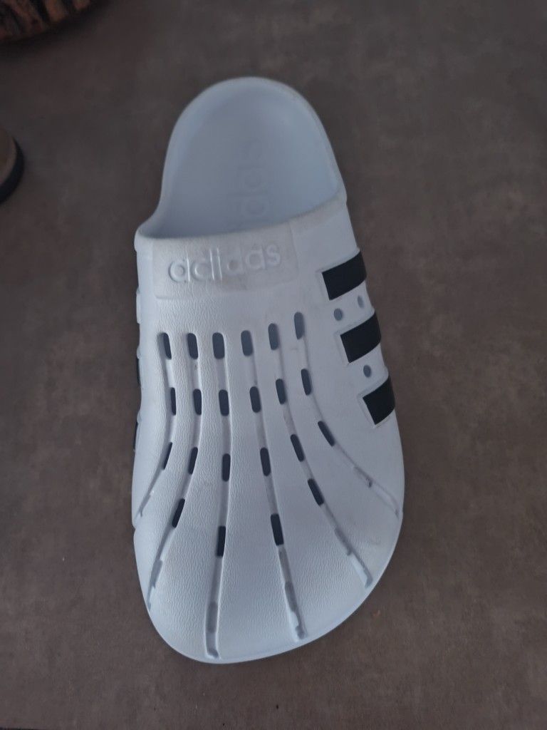 Adidas Croc